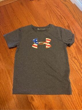 Under Armour Short Sleeve Tee with American Flag Logo